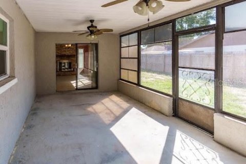 Villa ou maison à vendre à New Port Richey, Floride: 2 chambres, 139.91 m2 № 2431929 - photo 24