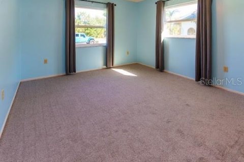Villa ou maison à vendre à New Port Richey, Floride: 2 chambres, 139.91 m2 № 2431929 - photo 15