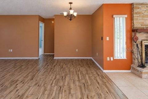 Villa ou maison à vendre à New Port Richey, Floride: 2 chambres, 139.91 m2 № 2431929 - photo 4