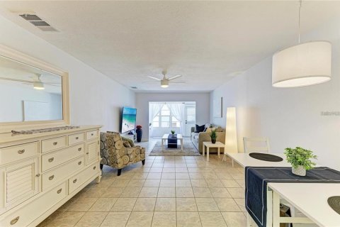 Copropriété à louer à Bradenton, Floride: 1 chambre, 70.51 m2 № 2102340 - photo 10