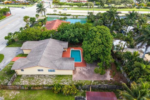 Casa en venta en Boca Raton, Florida, 6 dormitorios, 239.32 m2 № 2254871 - foto 5