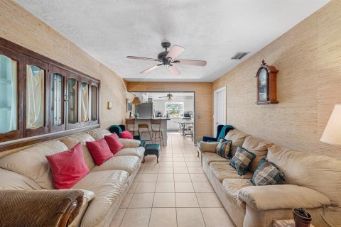 Casa en venta en Boca Raton, Florida, 6 dormitorios, 239.32 m2 № 2254871 - foto 11