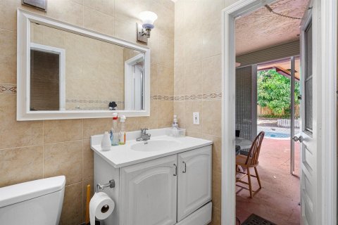 Casa en venta en Boca Raton, Florida, 6 dormitorios, 239.32 m2 № 2254871 - foto 19