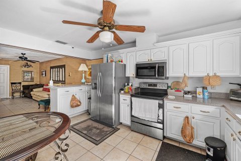 Casa en venta en Boca Raton, Florida, 6 dormitorios, 239.32 m2 № 2254871 - foto 15