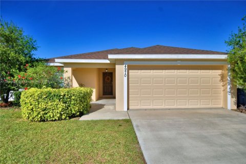 Casa en venta en Winter Haven, Florida, 4 dormitorios, 162.49 m2 № 1969972 - foto 3
