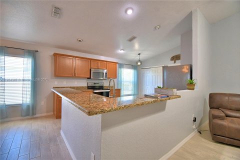 Casa en venta en Winter Haven, Florida, 4 dormitorios, 162.49 m2 № 1969972 - foto 29