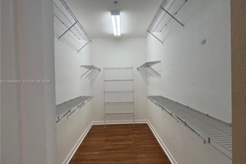 Condominio en alquiler en Sunrise, Florida, 2 dormitorios, 165.46 m2 № 2030985 - foto 26