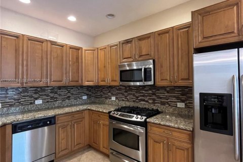 Condominio en alquiler en Sunrise, Florida, 2 dormitorios, 165.46 m2 № 2030985 - foto 6