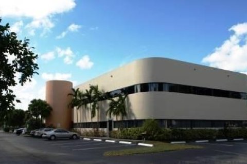 Immobilier commercial à Margate, Floride № 2359916