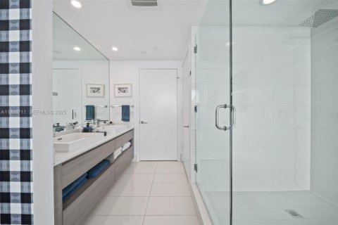 Купить кондоминиум в Майами, Флорида 2 спальни, 102.56м2, № 1988726 - фото 21