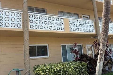 Condo in Clearwater, Florida, 2 bedrooms  № 1782541 - photo 1