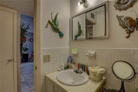 Condo in Clearwater, Florida, 2 bedrooms  № 1782541 - photo 29