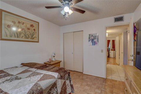 Condo in Clearwater, Florida, 2 bedrooms  № 1782541 - photo 28