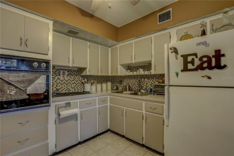 Condo in Clearwater, Florida, 2 bedrooms  № 1782541 - photo 18