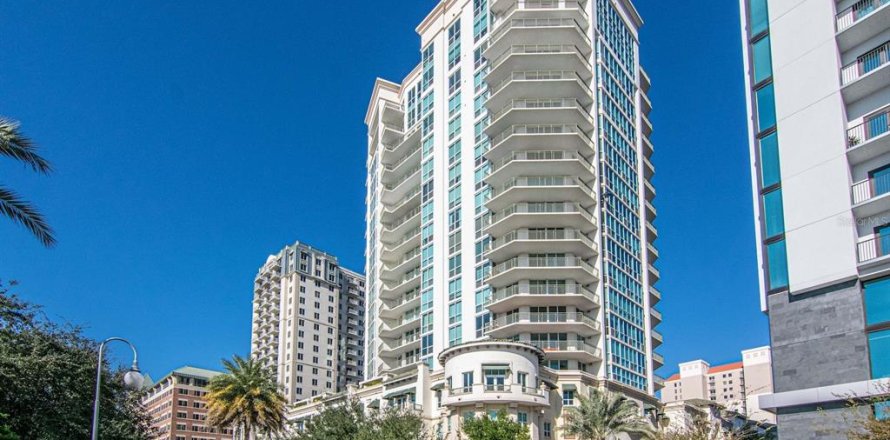 Condo in Tampa, Florida, 2 bedrooms  № 1630929