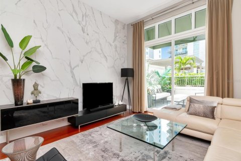 Condo in Tampa, Florida, 2 bedrooms  № 1630929 - photo 7