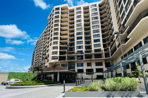 Снять в аренду кондоминиум в Майами, Флорида 1 спальня, 65.03м2, № 2004541 - фото 3