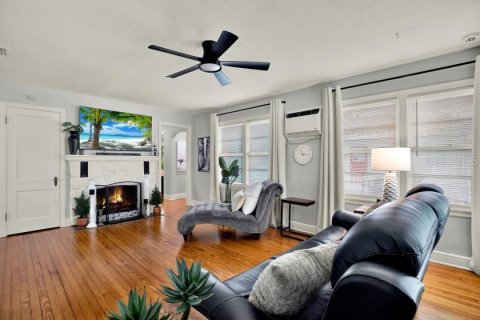 House in Clearwater, Florida 2 bedrooms, 99.96 sq.m. № 2396181 - photo 5