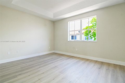 Touwnhouse à vendre à Doral, Floride: 3 chambres, 156.35 m2 № 1967179 - photo 23