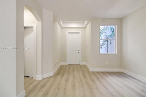 Touwnhouse à vendre à Doral, Floride: 3 chambres, 156.35 m2 № 1967179 - photo 6