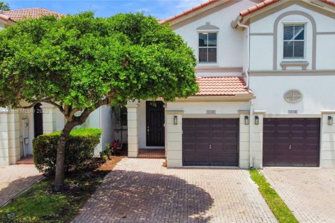 Touwnhouse à vendre à Doral, Floride: 3 chambres, 156.35 m2 № 1967179 - photo 30