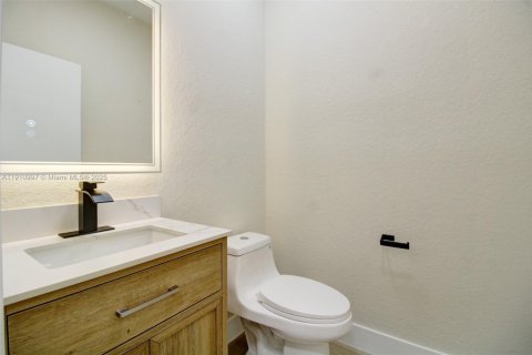 Touwnhouse à vendre à Doral, Floride: 3 chambres, 156.35 m2 № 1967179 - photo 15