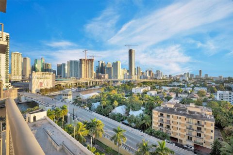 Condo in Miami, Florida, 2 bedrooms  № 1933833 - photo 8