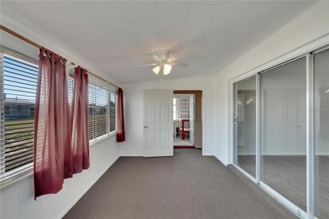 House in Sun City Center, Florida 2 bedrooms, 117.61 sq.m. № 1798291 - photo 8