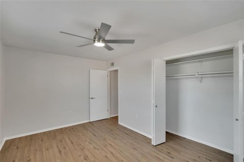 House in Sun City Center, Florida 2 bedrooms, 117.61 sq.m. № 1798291 - photo 14
