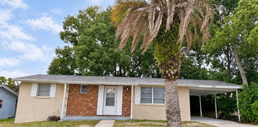 Villa ou maison à Spring Hill, Floride 2 chambres, 87.61 m2 № 2433243