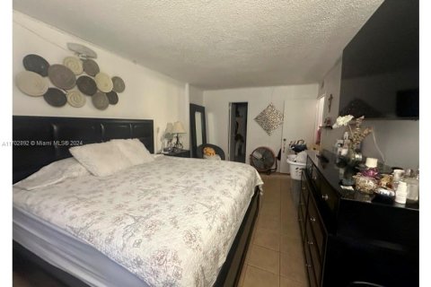 Купить кондоминиум в Норт-Майами, Флорида 2 спальни, 95.04м2, № 1984956 - фото 12