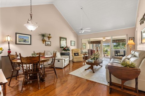 Condo in Apopka, Florida, 2 bedrooms  № 1760346 - photo 8