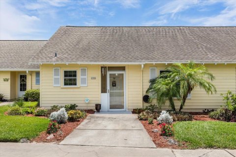 Condo in Apopka, Florida, 2 bedrooms  № 1760346 - photo 1