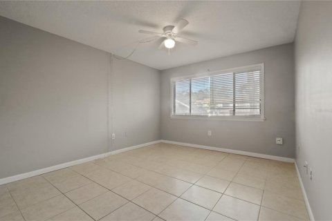 Condo in Orlando, Florida, 2 bedrooms  № 1849709 - photo 14