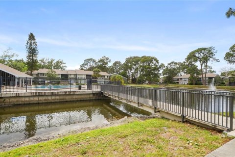 Condo in Orlando, Florida, 2 bedrooms  № 1849709 - photo 24