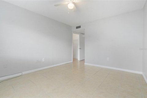 Condo in Orlando, Florida, 2 bedrooms  № 1849709 - photo 17