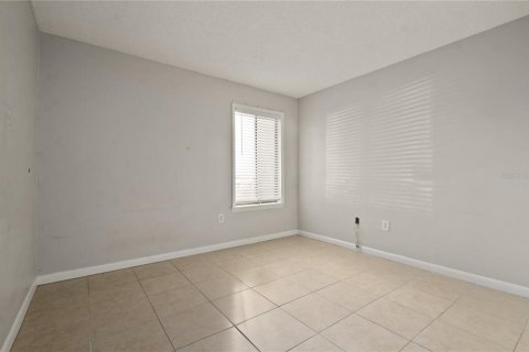 Condo in Orlando, Florida, 2 bedrooms  № 1849709 - photo 13