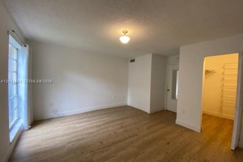 Снять в аренду кондоминиум в Майами, Флорида 1 спальня, 65.87м2, № 2065818 - фото 6