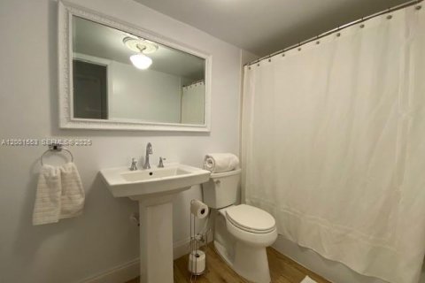 Снять в аренду кондоминиум в Майами, Флорида 1 спальня, 65.87м2, № 2065818 - фото 11