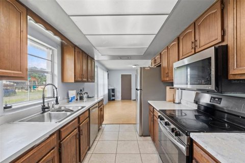 Villa ou maison à vendre à Kissimmee, Floride: 3 chambres, 162.11 m2 № 1843464 - photo 19