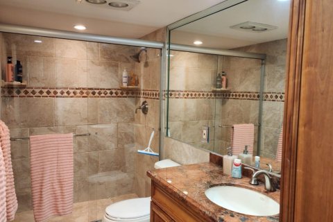 Condominio en venta en Hallandale Beach, Florida, 2 dormitorios, 117.06 m2 № 934264 - foto 1