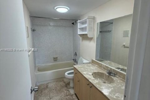 Condominio en alquiler en Miami, Florida, 2 dormitorios, 84.91 m2 № 1953444 - foto 21