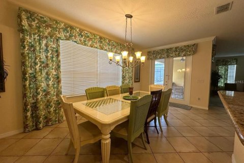 Villa ou maison à vendre à Kissimmee, Floride: 6 chambres, 326.27 m2 № 2394438 - photo 9