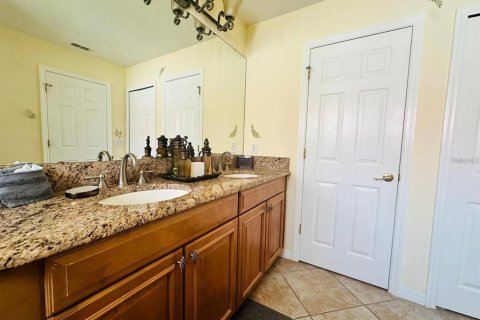 Villa ou maison à vendre à Kissimmee, Floride: 6 chambres, 326.27 m2 № 2394438 - photo 21