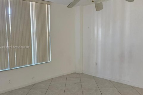 Снять в аренду кондоминиум в Норт-Майами-Бич, Флорида 1 спальня, 67.54м2, № 2005485 - фото 15