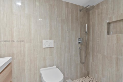 Adosado en alquiler en Miami Beach, Florida, 3 dormitorios, 148.64 m2 № 1993721 - foto 29