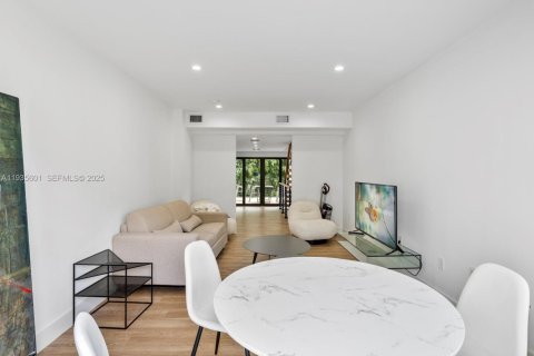 Adosado en alquiler en Miami Beach, Florida, 3 dormitorios, 148.64 m2 № 1993721 - foto 13