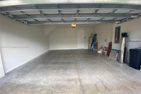 Купить виллу или дом в Холливуд, Флорида 5 спален, 232.35м2, № 1975812 - фото 19