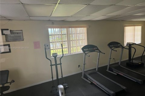 Copropriété à vendre à Miami Gardens, Floride: 2 chambres, 96.71 m2 № 2023182 - photo 14