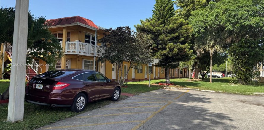 Condo à Miami Gardens, Floride, 2 chambres  № 2023182